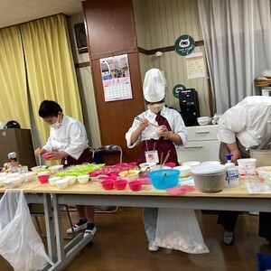 43人分のお昼ごはん